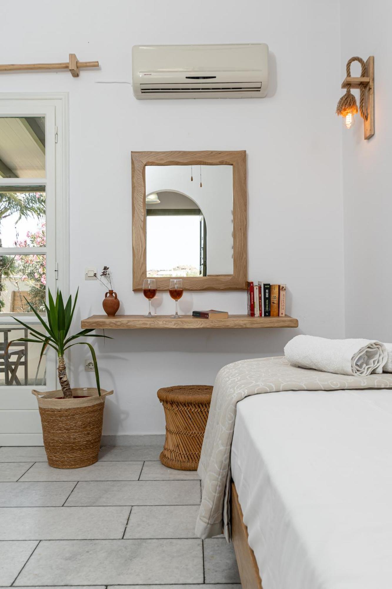 Studios Vrettos Beachfront Hotel Pláka Exteriér fotografie
